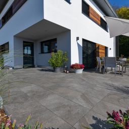 KANN Terrassenplatte Arctia BETONPLUS anthrazit-meliert 3