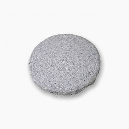 Seltra Natursteine Stepping Stones BRAVO RUSTIQUE Granit edelgrau Oberfläche und Seiten gestockt, Unterseite gespalten, Ø 40x5-7cm