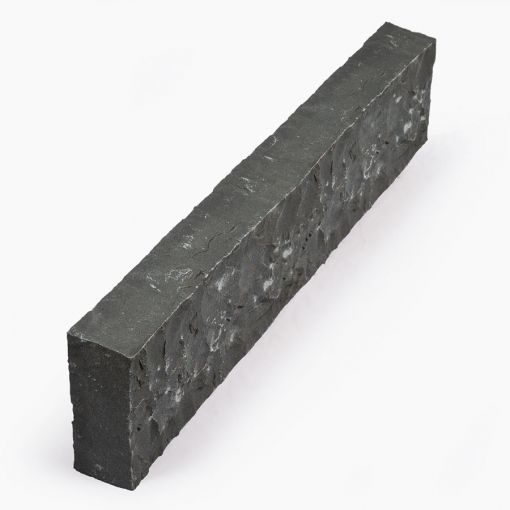 Seltra Natursteine Rasenkanten SANOKU® Basalt 2